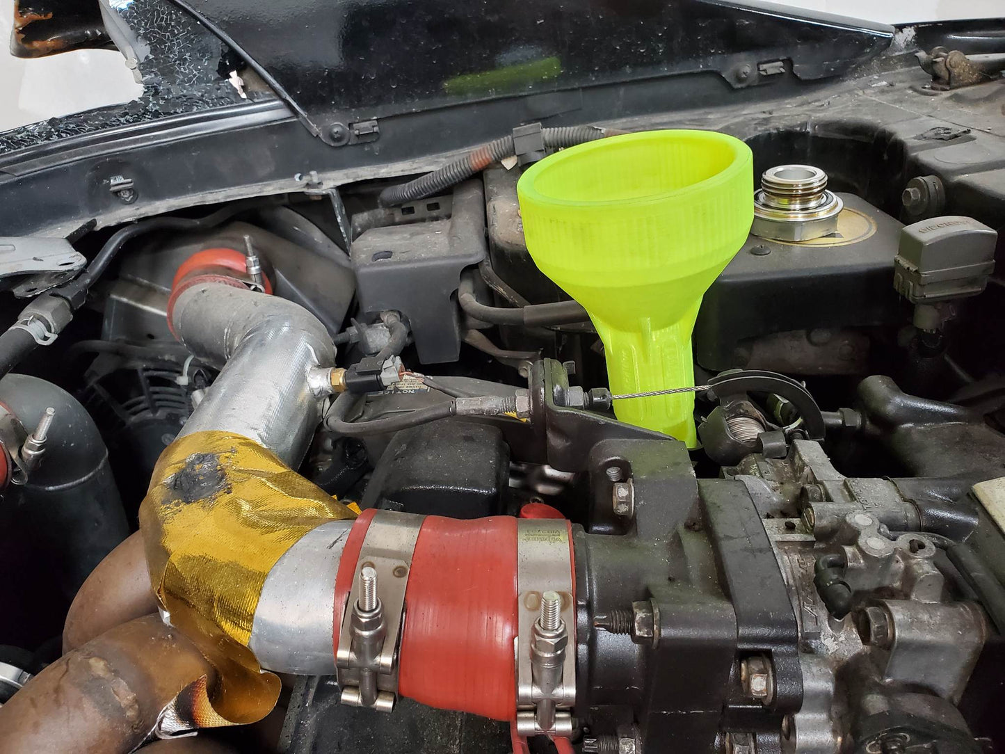 Fancy Speed Pour Oil Funnel (Toyota / Lexus)